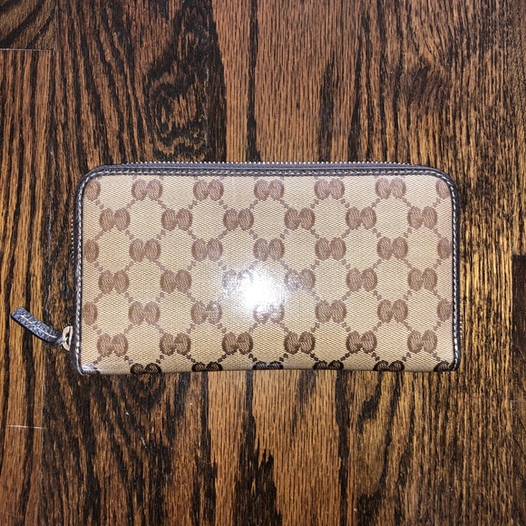 Authentic Gucci Medium Tote Bag & Gucci Wallet - Picture 3 of 7